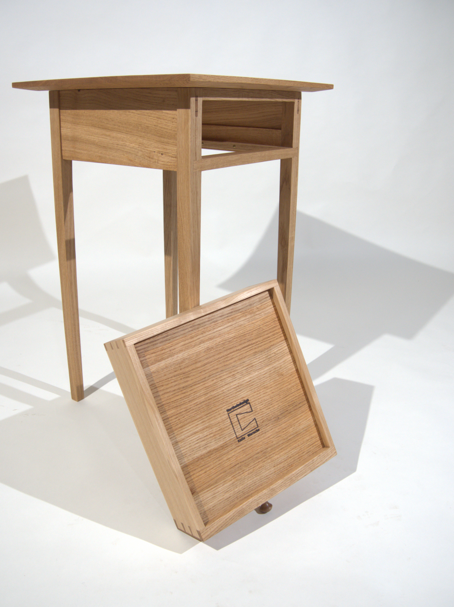Nachttisch "Shaker"