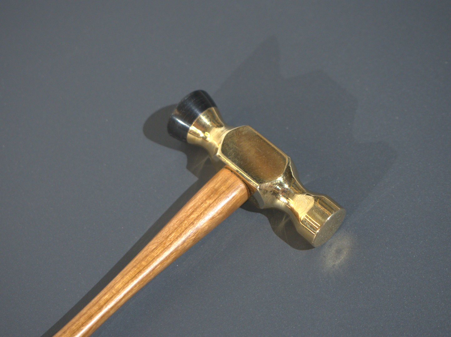 Justier- und Einstellhammer